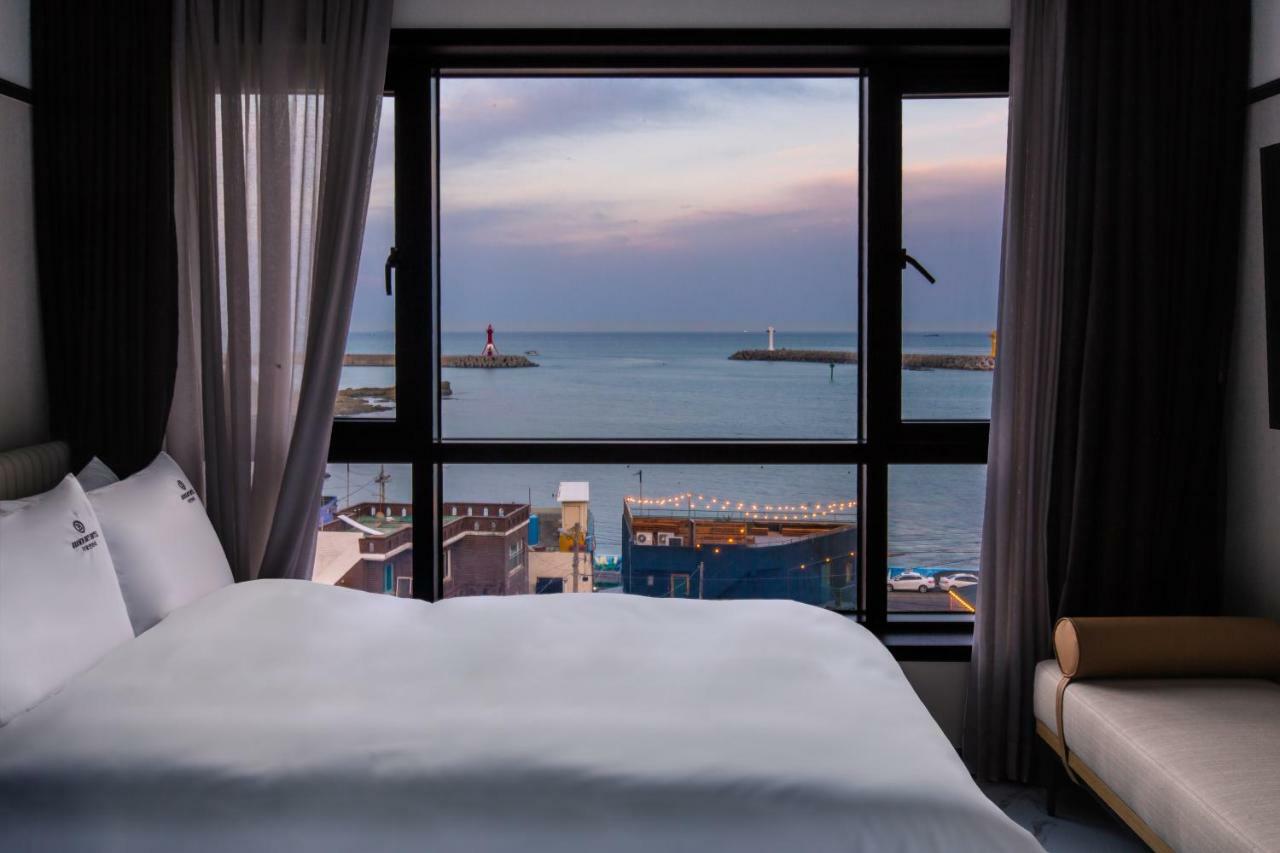 Brown Dot Gijang Yeonhwari Hotel Busan Ngoại thất bức ảnh