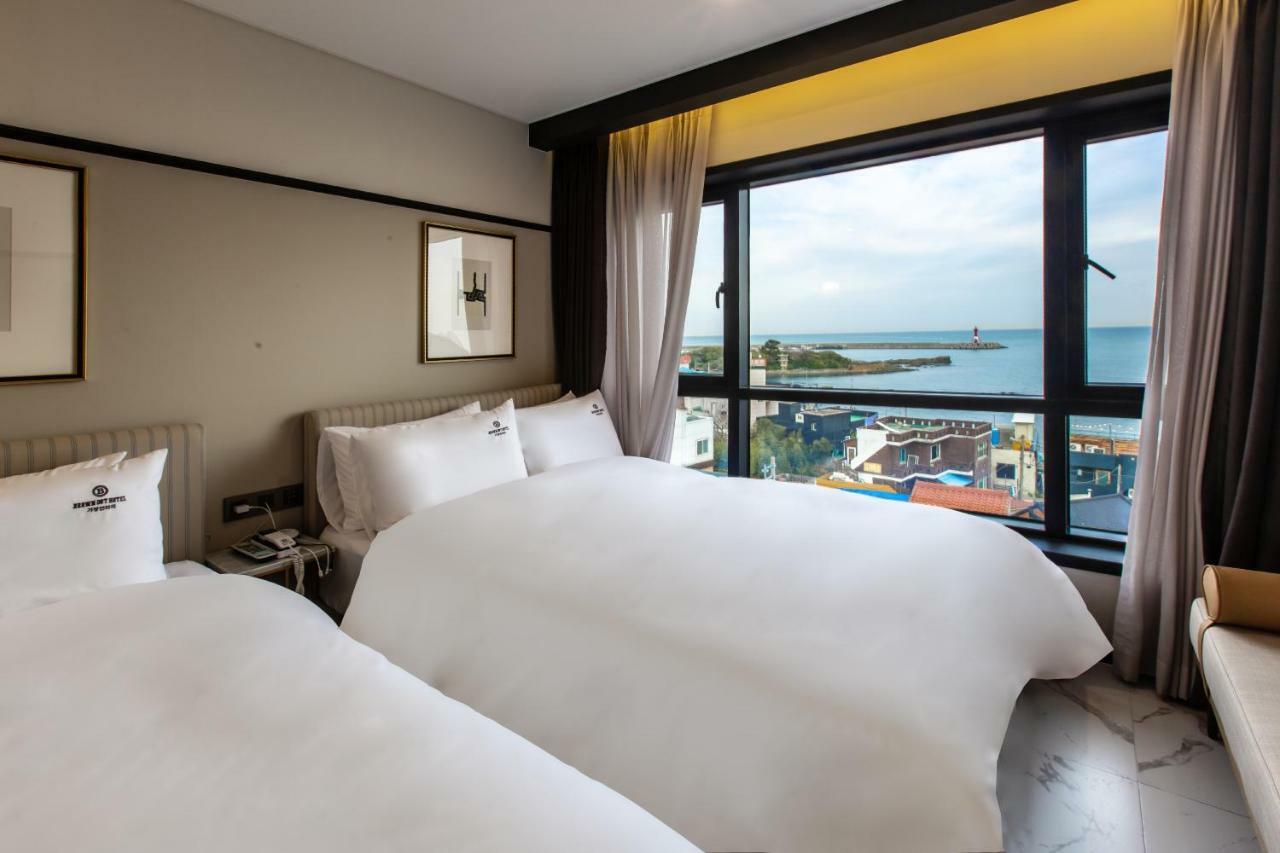 Brown Dot Gijang Yeonhwari Hotel Busan Ngoại thất bức ảnh