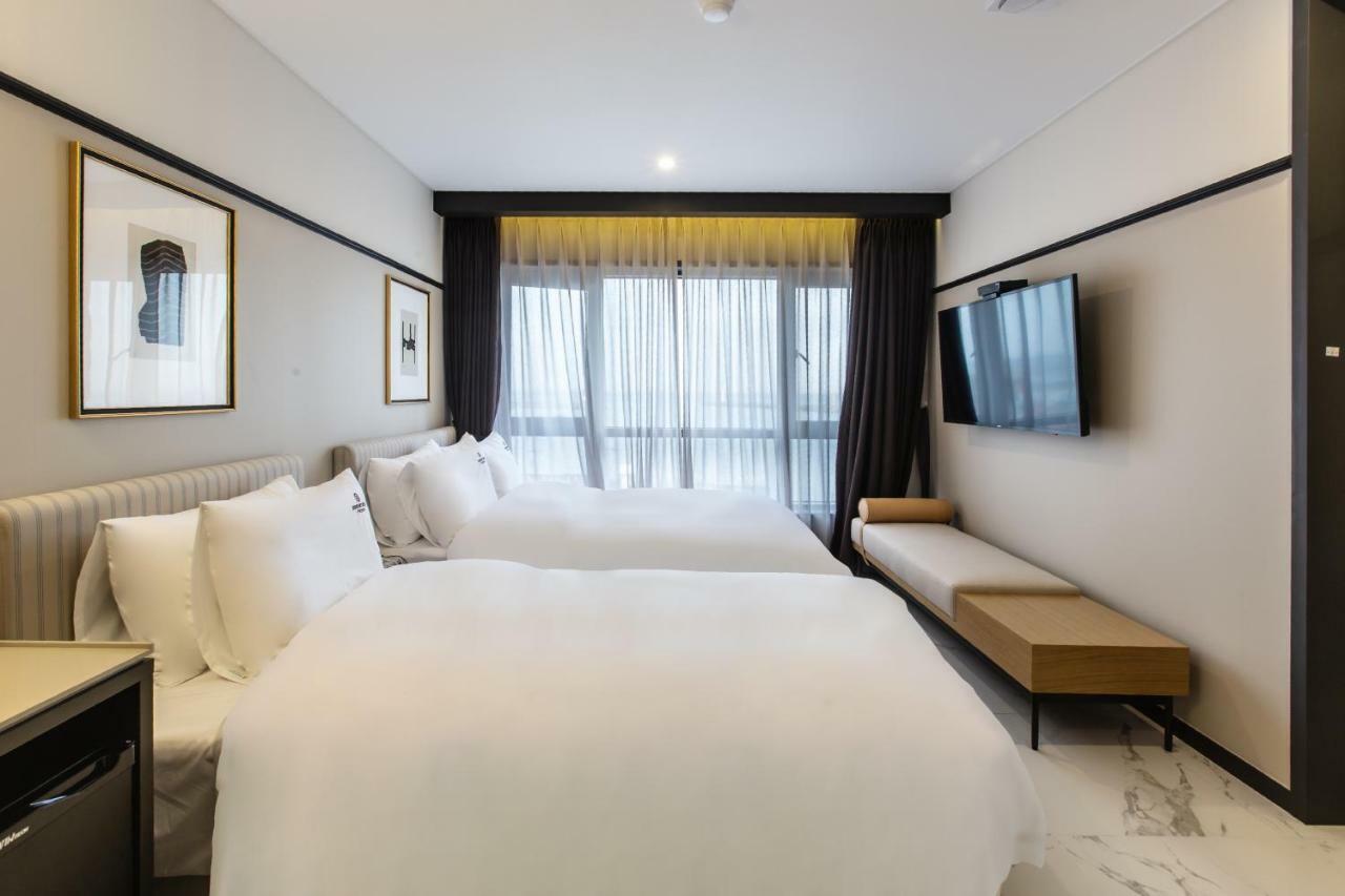 Brown Dot Gijang Yeonhwari Hotel Busan Ngoại thất bức ảnh