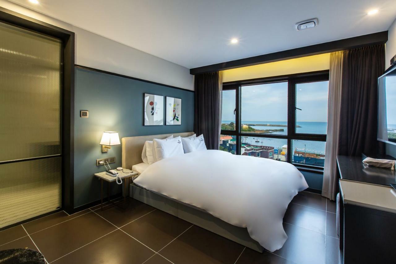 Brown Dot Gijang Yeonhwari Hotel Busan Ngoại thất bức ảnh