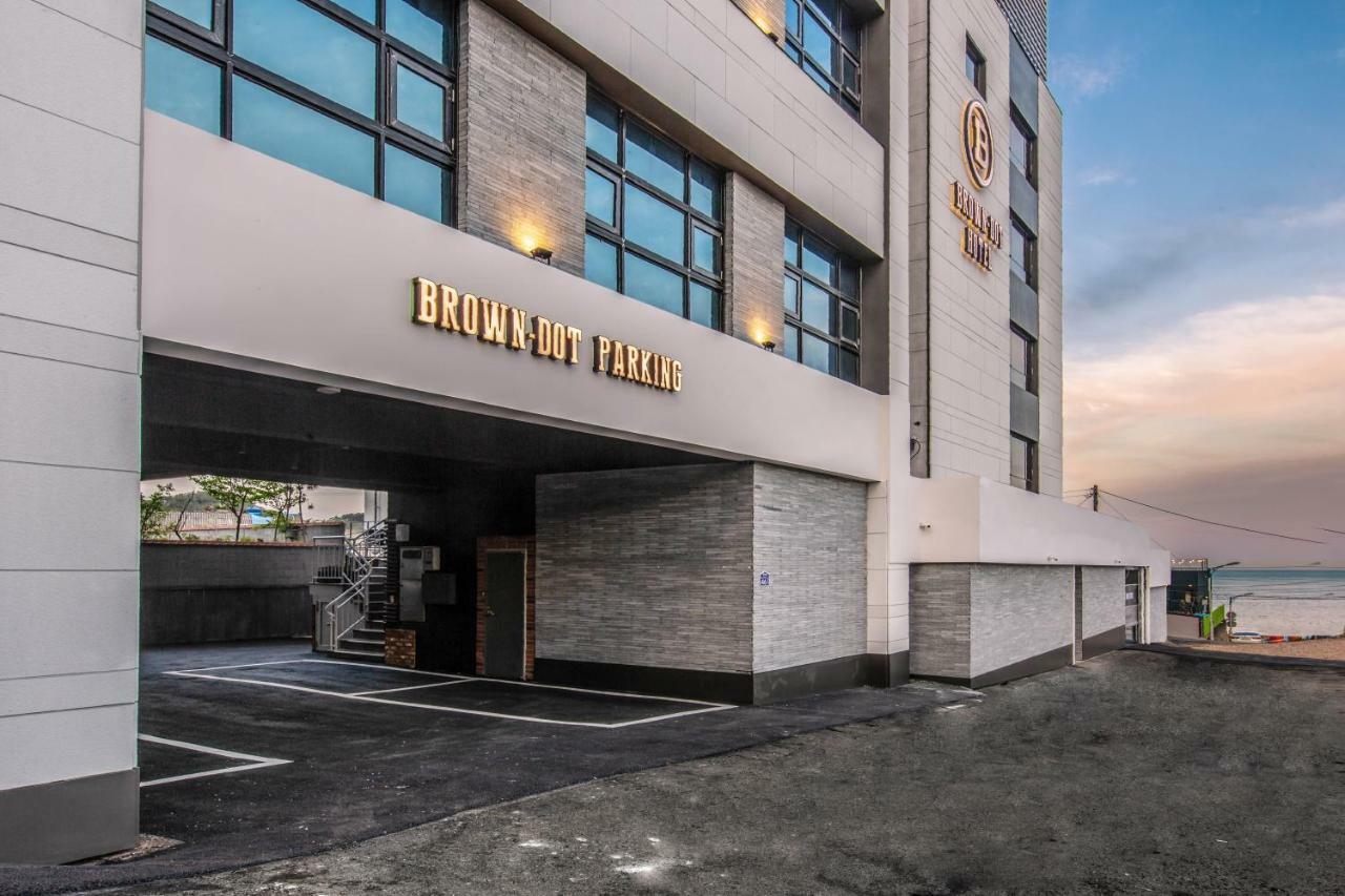 Brown Dot Gijang Yeonhwari Hotel Busan Ngoại thất bức ảnh
