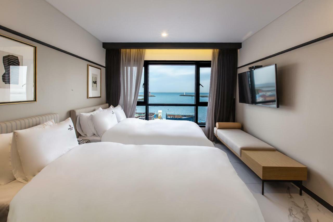 Brown Dot Gijang Yeonhwari Hotel Busan Ngoại thất bức ảnh