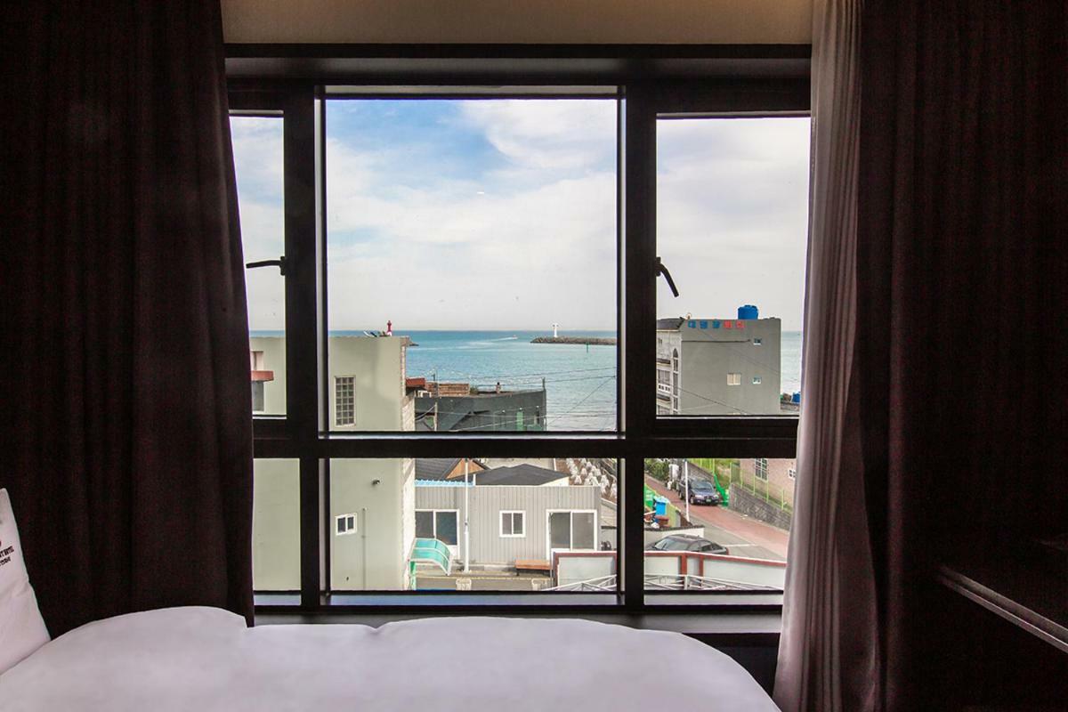 Brown Dot Gijang Yeonhwari Hotel Busan Ngoại thất bức ảnh