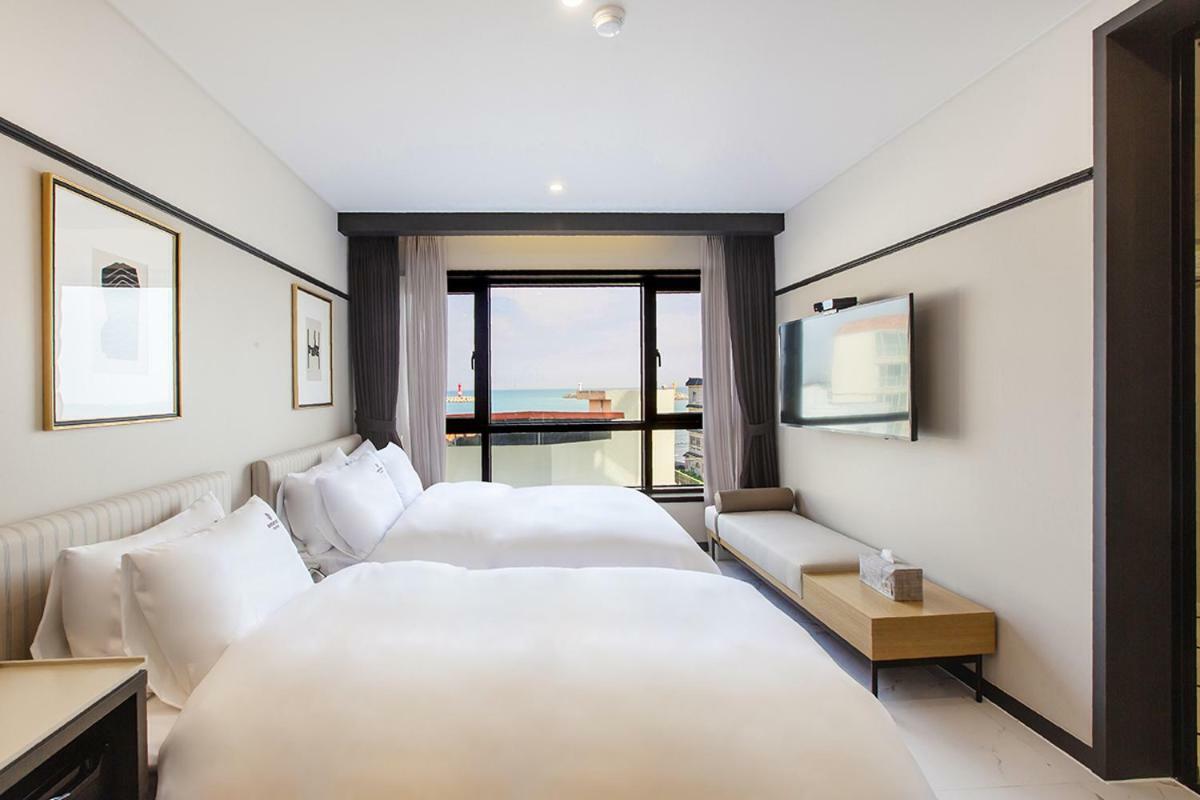 Brown Dot Gijang Yeonhwari Hotel Busan Ngoại thất bức ảnh