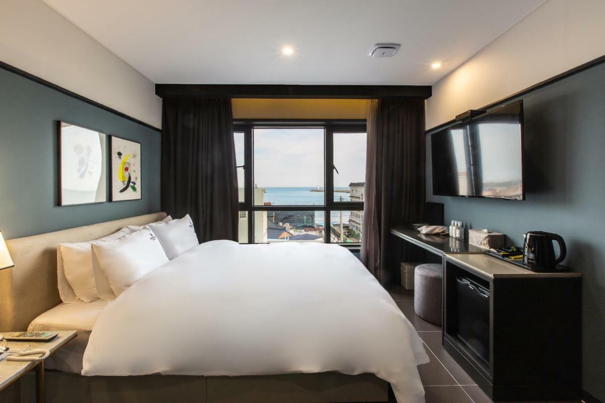 Brown Dot Gijang Yeonhwari Hotel Busan Ngoại thất bức ảnh