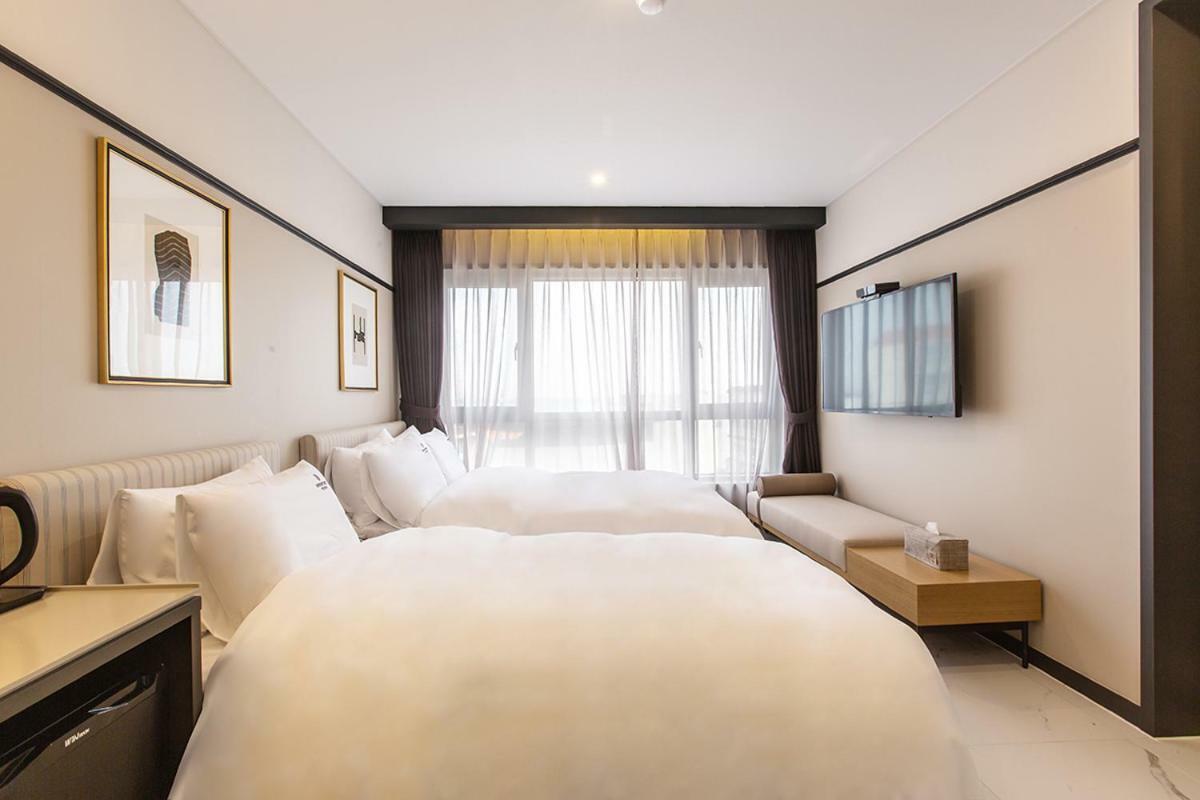 Brown Dot Gijang Yeonhwari Hotel Busan Ngoại thất bức ảnh