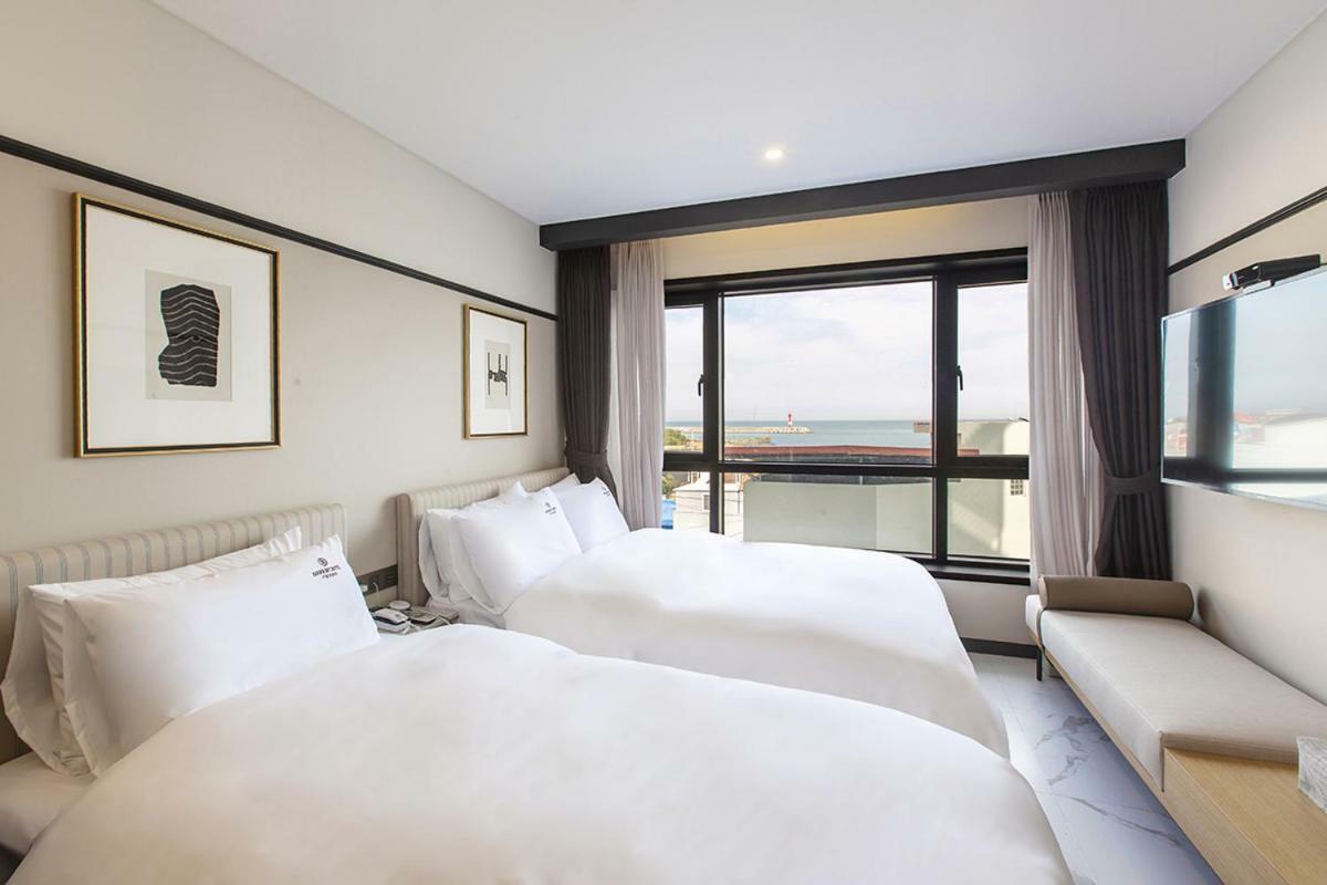 Brown Dot Gijang Yeonhwari Hotel Busan Ngoại thất bức ảnh